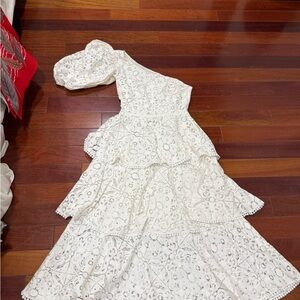 Elegant White Lace One-Shoulder Dress